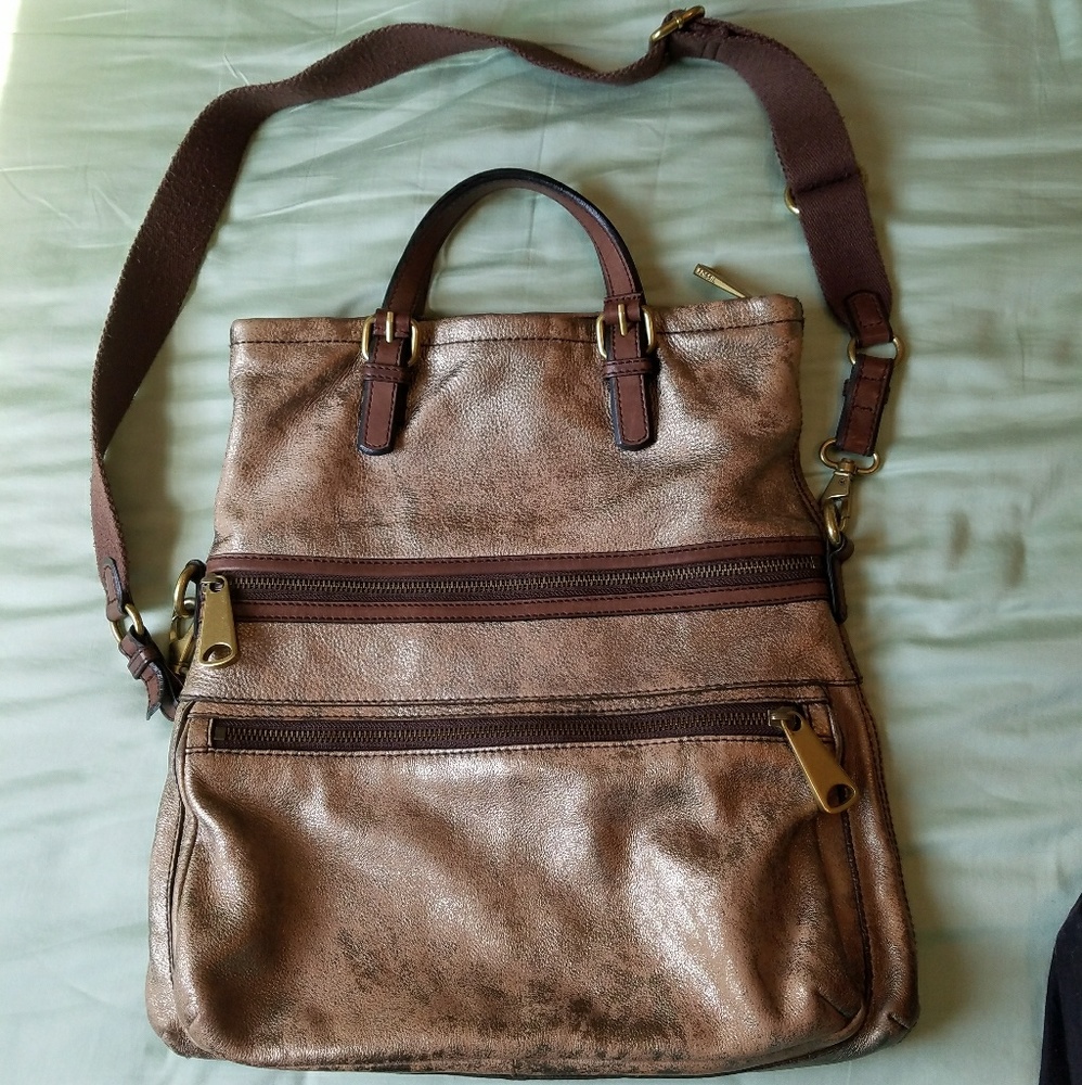 Fossil Explorer Crossbody Foldover Mettalic Bag